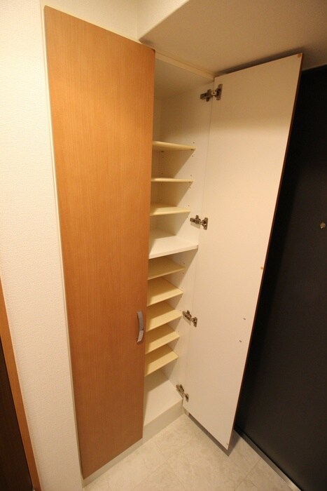 物件内観写真18　(靴箱)