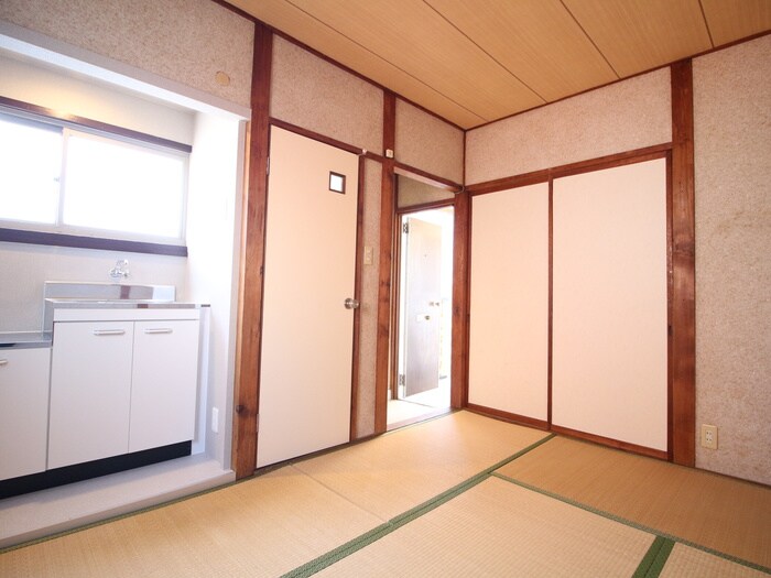 物件内観写真6　(収納)