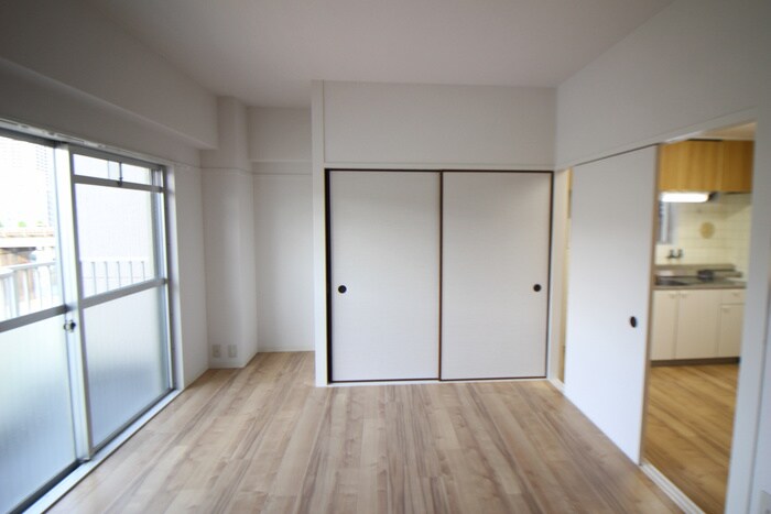 物件内観写真9　(居室)