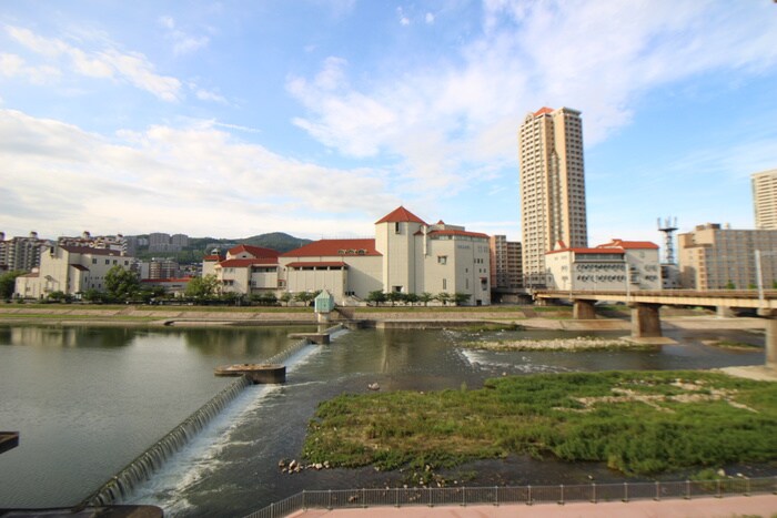 物件内観写真19　(室内からの展望)