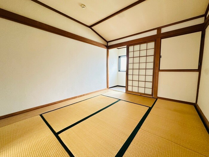 物件内観写真8　(居室)