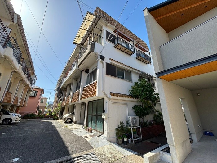 物件外観写真3　(外観写真)