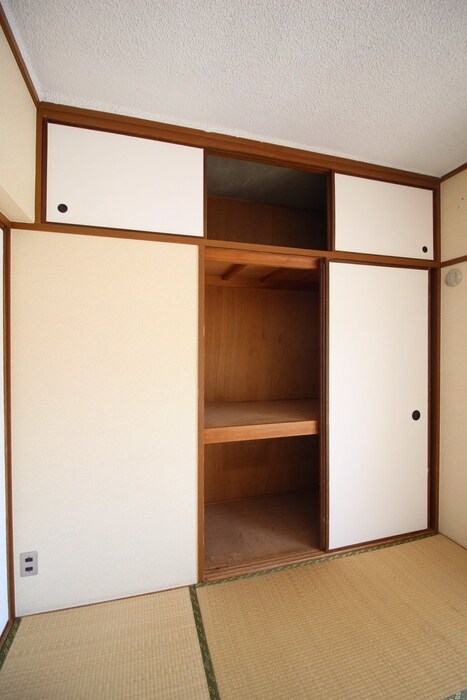 物件内観写真13　(収納)