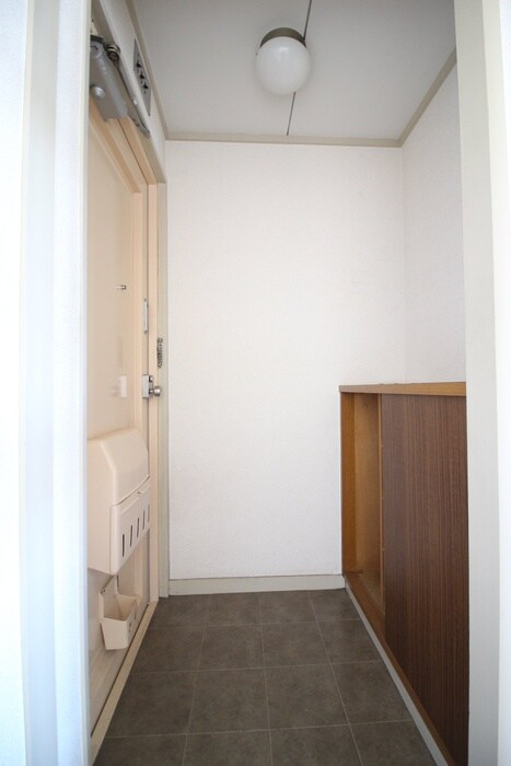 物件内観写真14　(玄関)