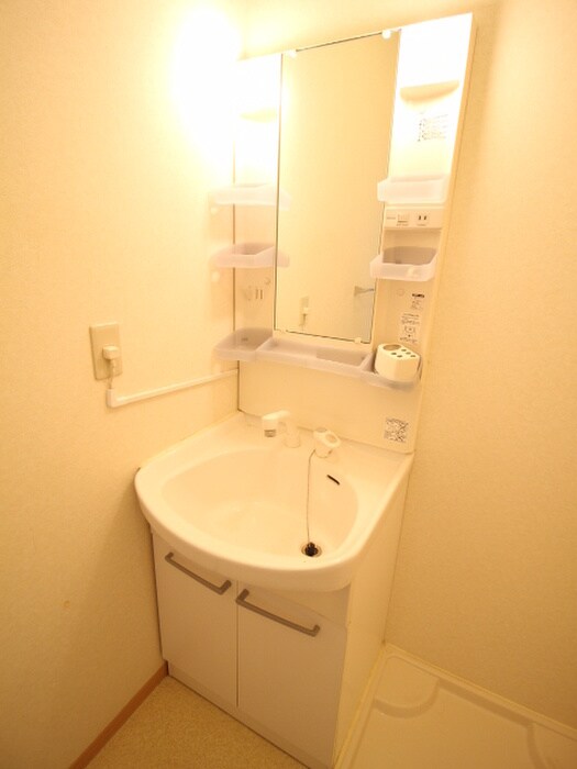 物件内観写真13　(洗面)