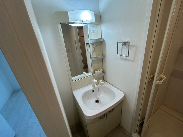 物件内観写真12　(洗面)