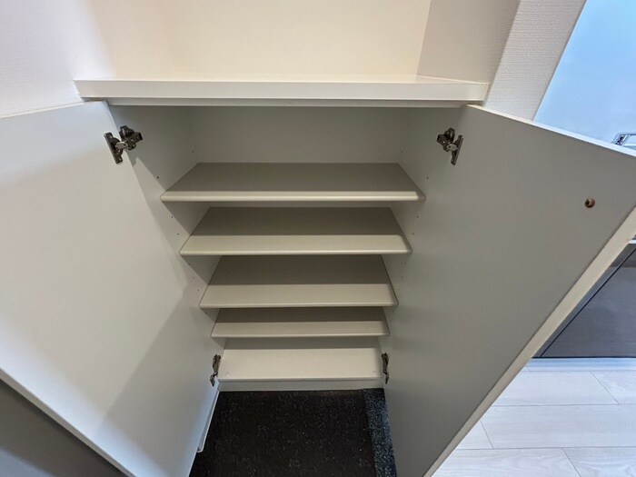 物件内観写真17　(靴箱)