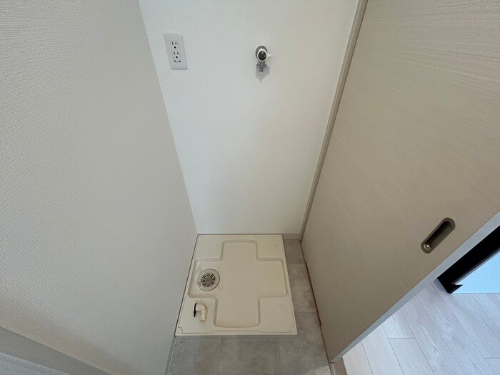 物件内観写真18　(洗濯機置場)