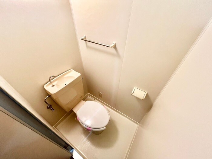 物件内観写真12　(トイレ)