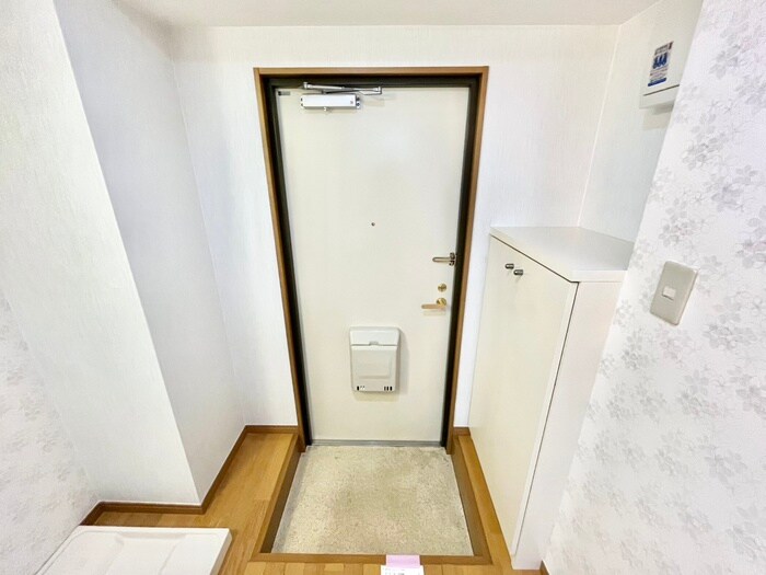 物件内観写真18　(廊下)