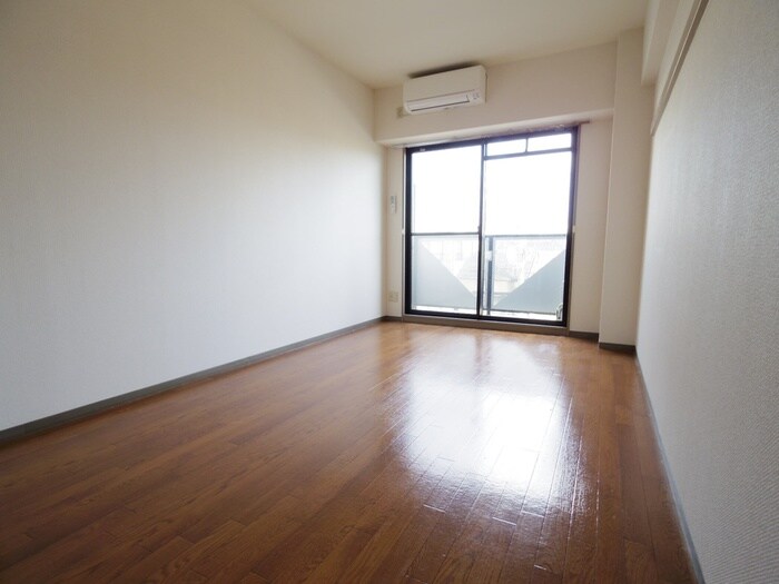 物件内観写真9　(居室)