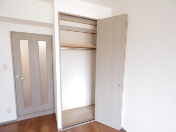 物件内観写真11　(収納)