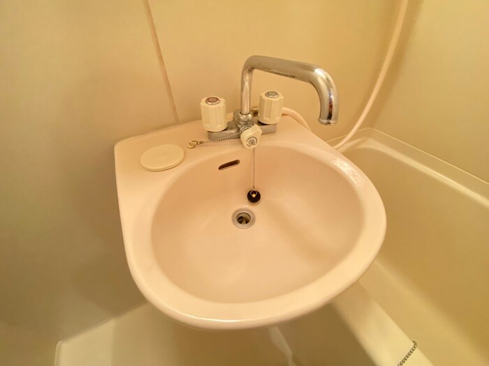 物件内観写真8　(洗面)