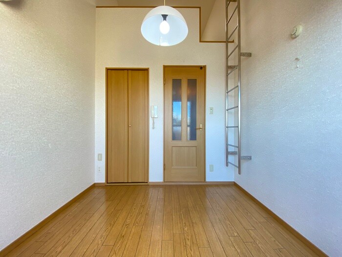 物件内観写真11　(居室)