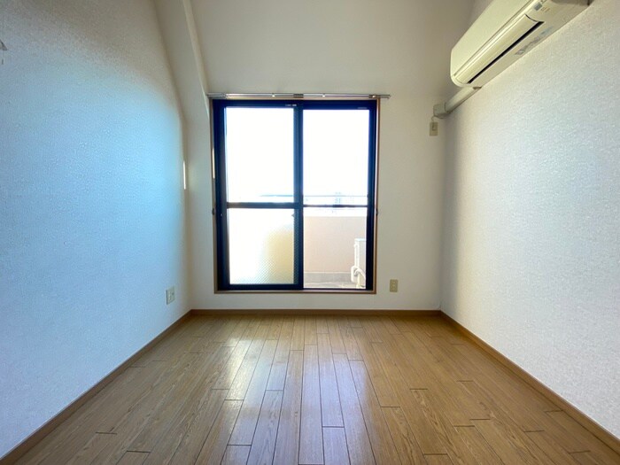 物件内観写真12　(居室)