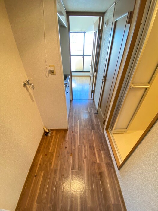 物件内観写真19　(廊下)