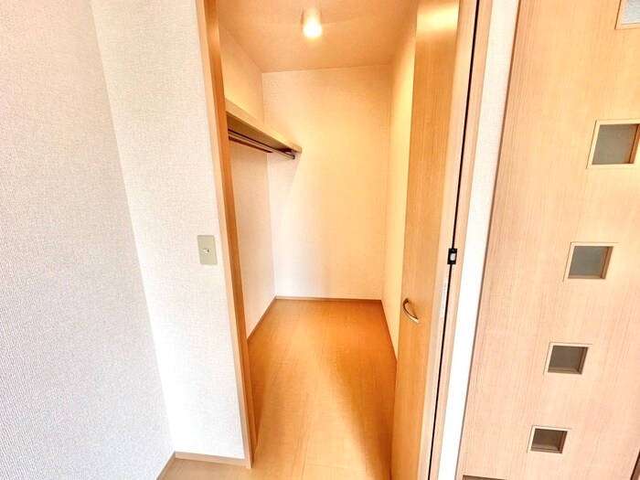 物件内観写真10　(収納)