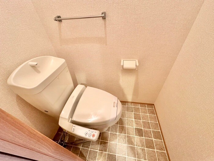 物件内観写真15　(トイレ)