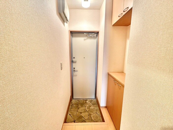 物件内観写真19　(玄関)