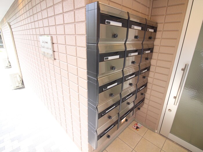 物件外観写真4　(建物設備)