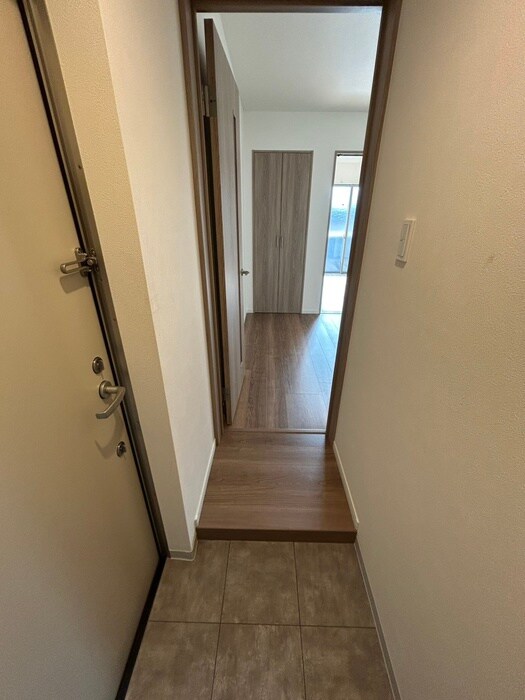 物件内観写真15　(廊下)