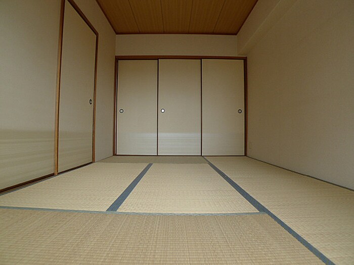 物件内観写真11　(居室)