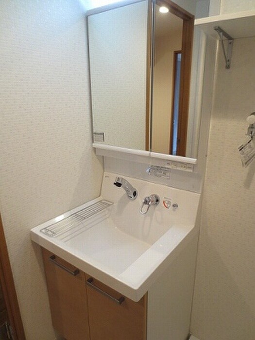 物件内観写真9　(洗面)