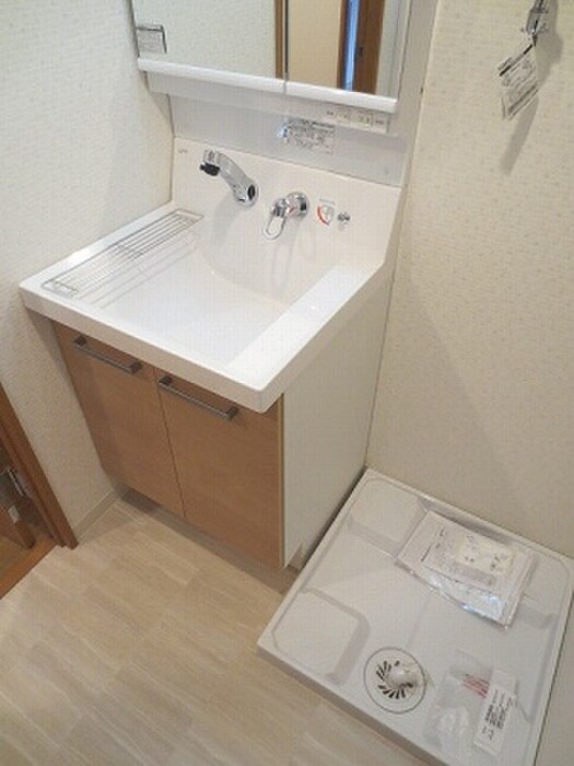 物件内観写真11　(洗濯機置場)