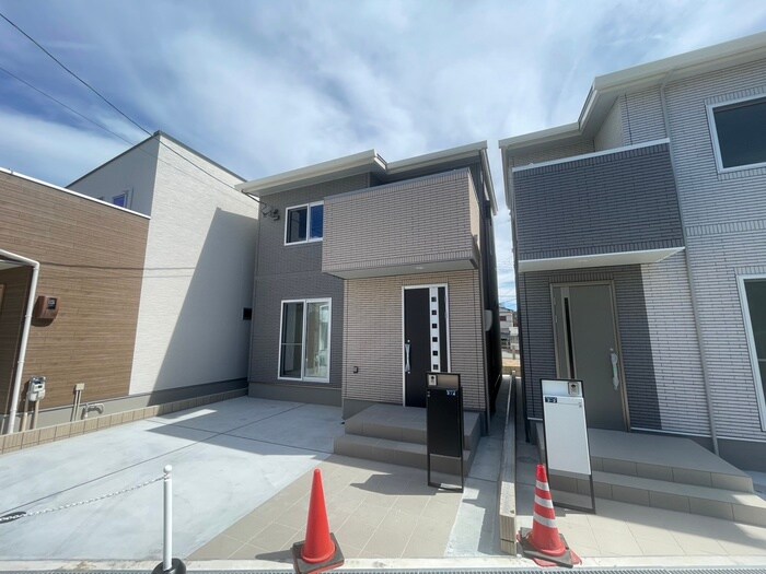 物件外観写真5　(外観写真)