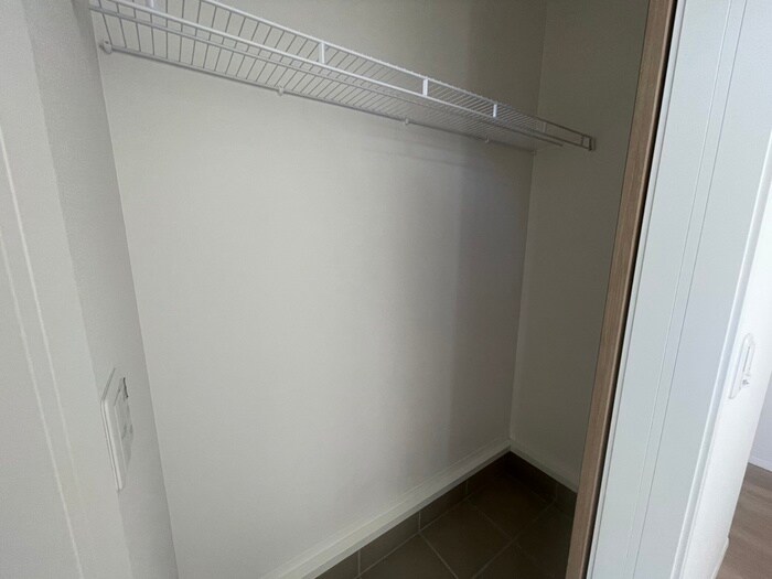 物件内観写真16　(収納)