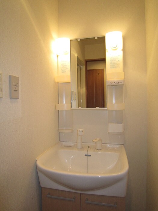 物件内観写真12　(洗面)