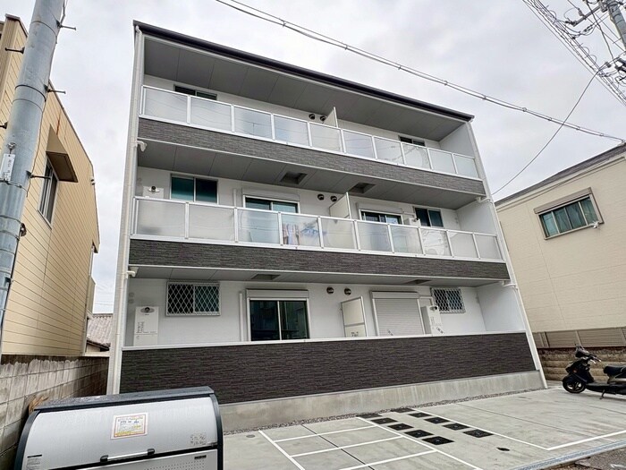 物件外観写真1　(外観写真)