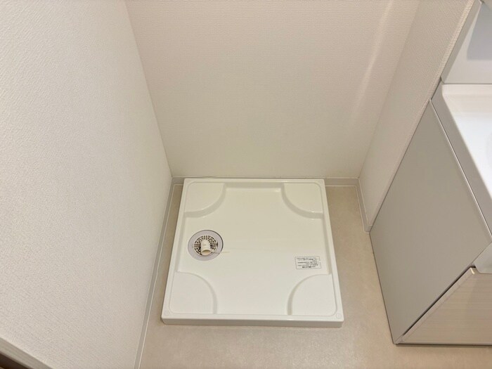 物件内観写真12　(洗濯機置場)