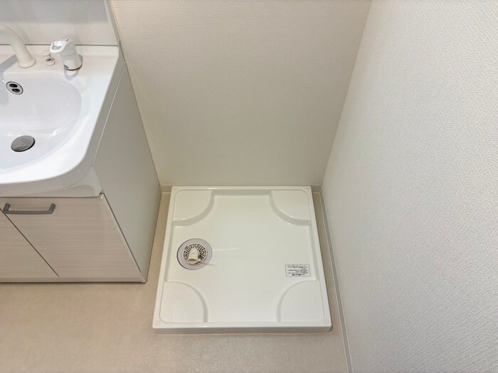 物件内観写真12　(洗濯機置場)