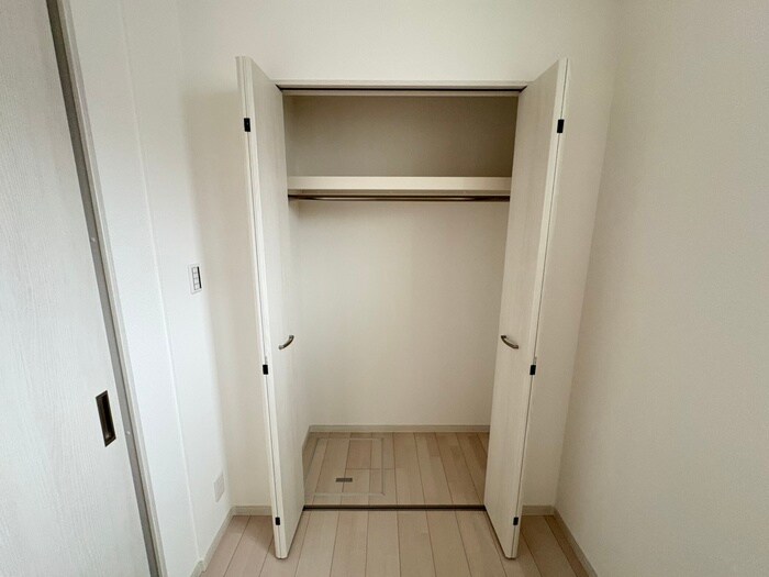 物件内観写真16　(収納)