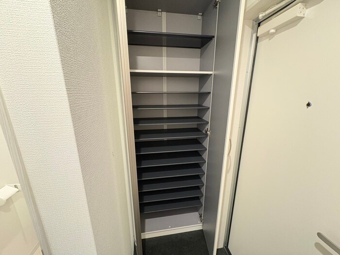 物件内観写真19　(靴箱)