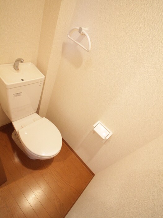 物件内観写真14　(トイレ)