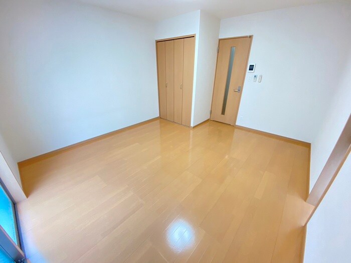 物件内観写真4　(居室)