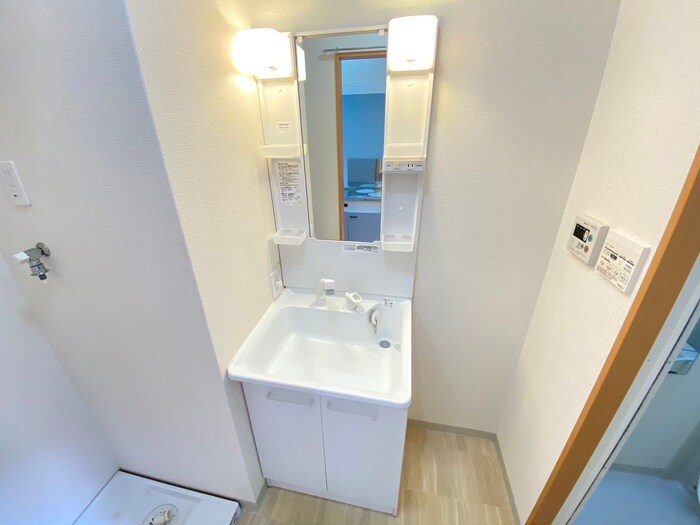 物件内観写真11　(洗面)