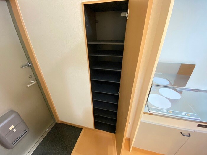 物件内観写真14　(靴箱)