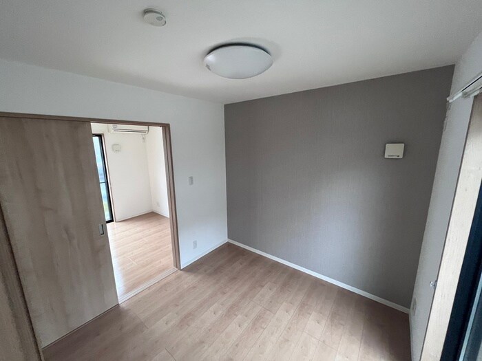 物件内観写真4　(居室)