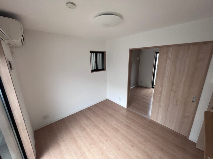 物件内観写真5　(居室)