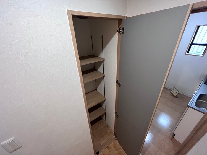 物件内観写真11　(収納)