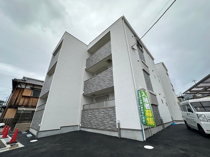 物件外観写真1　(外観写真)