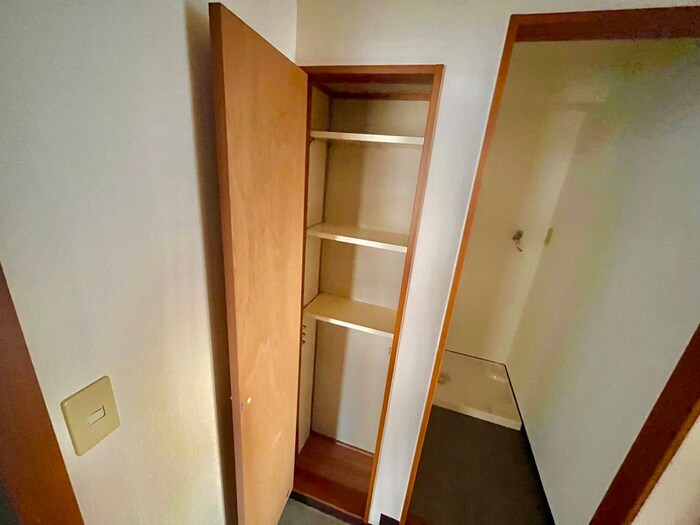 物件内観写真14　(靴箱)