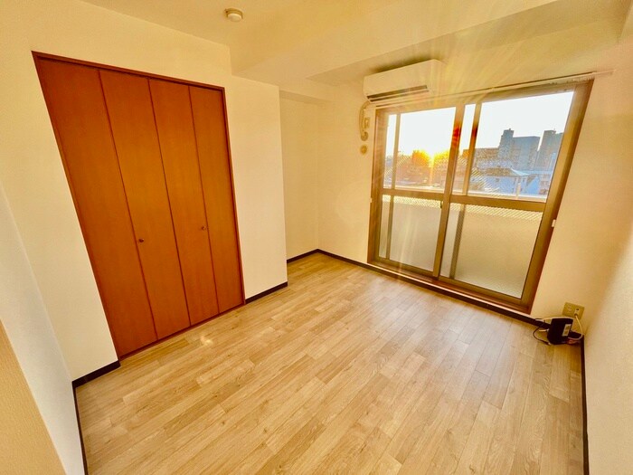 物件内観写真19　(居室)