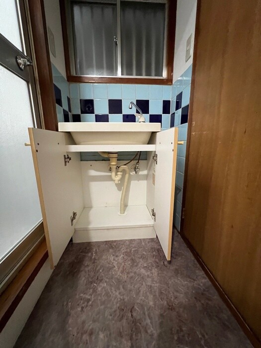 物件内観写真5　(洗面)