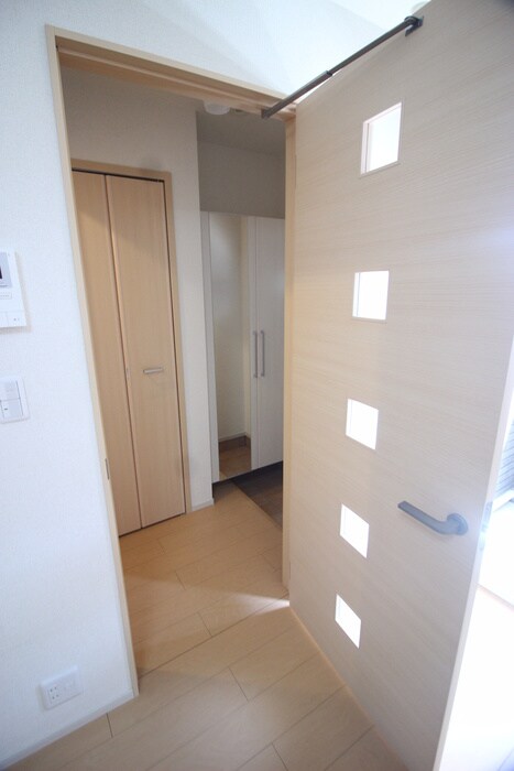 物件内観写真20　(廊下)