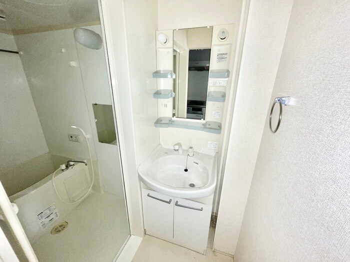 物件内観写真12　(洗面)