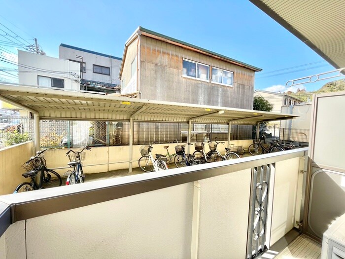 物件内観写真19　(室内からの展望)